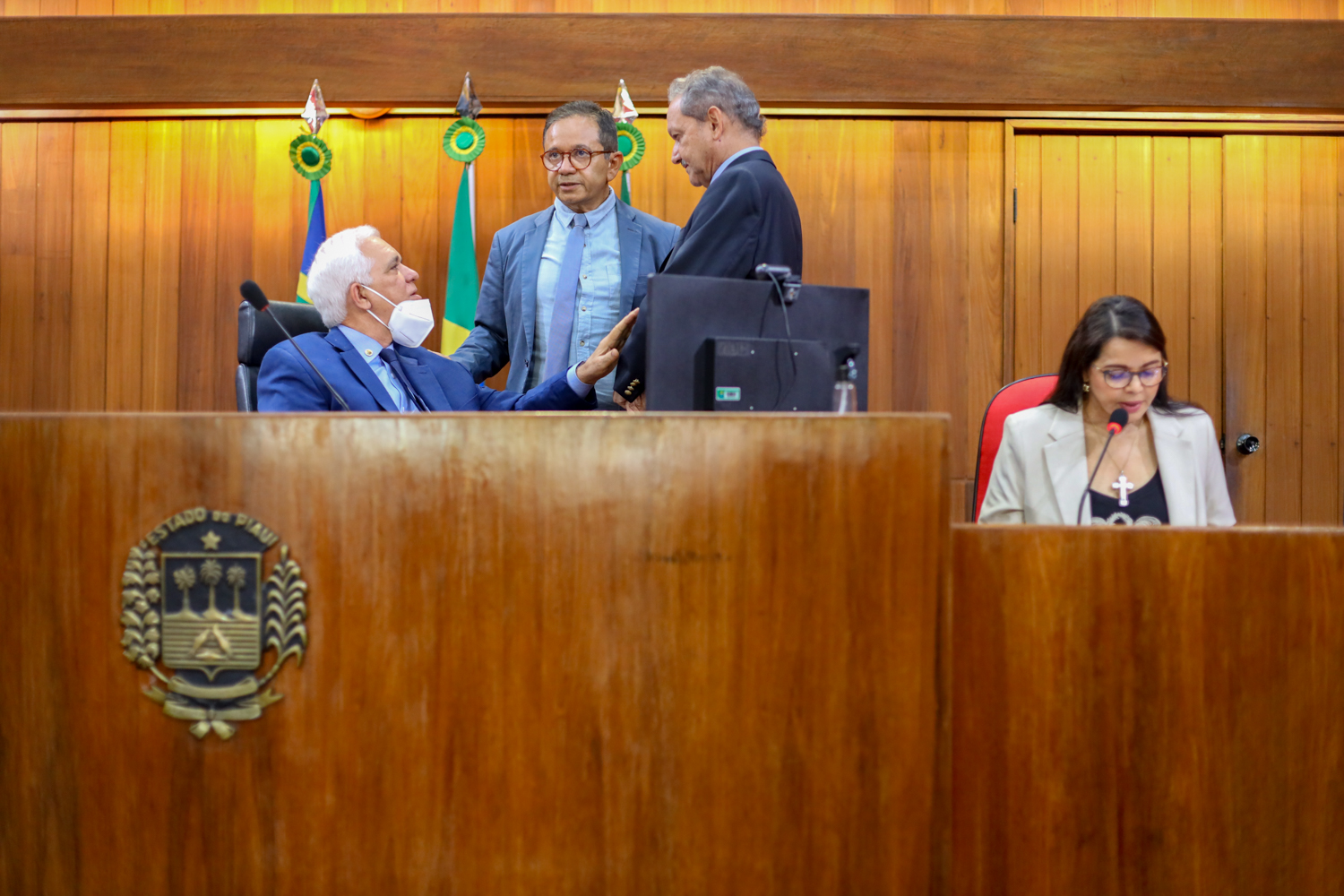 Aprovado em Plenário Voto de Pesar por Ana Sarah Machado Gentil