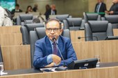 Dr. Hélio parabeniza Teresina e Parnaíba  por seus aniversários