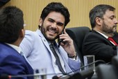 Dr. Marcus Vinícius Kalume destaca regularização fundiária  e  a obra em Floriano 
