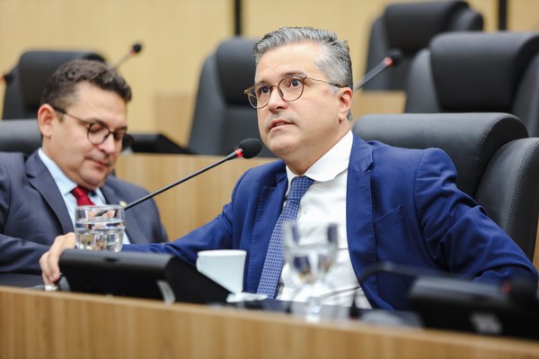 Dr. Vinícius propõe lei que promove a alimentação saudável nas escolas