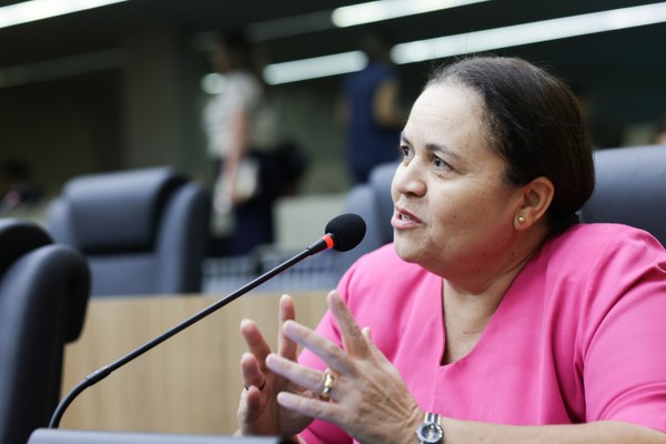 Elisângela Moura destaca visita de presidente de Sindicato dos Trabalhadores Rurais