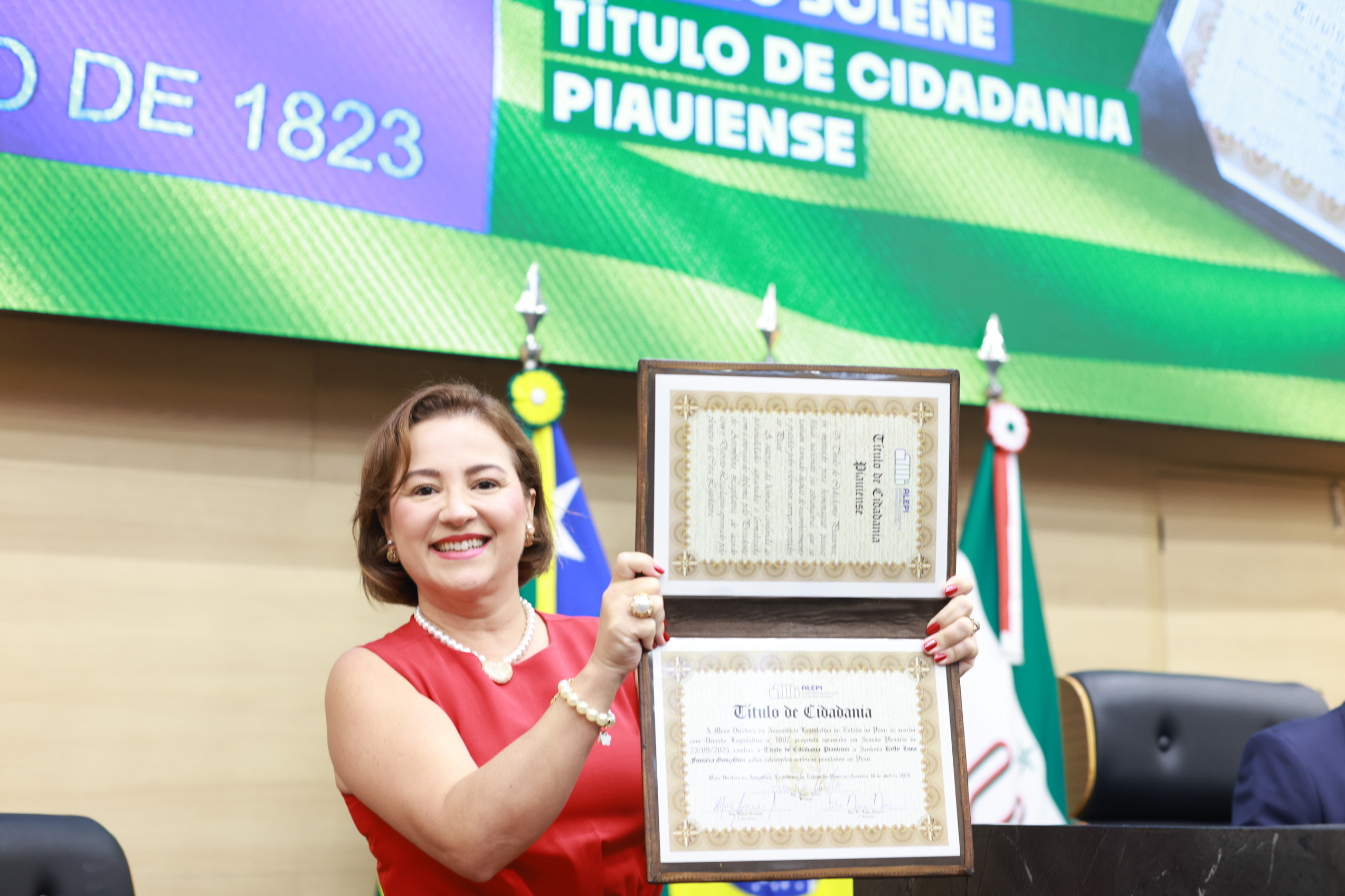 Empresária Kelly Gonçalves recebeu Título de Cidadania Piauiense na Alepi