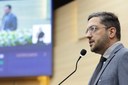 "Estamos vivendo uma guinada para o fim da democracia”, diz Aldo Gil   