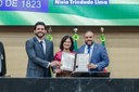 Ex-ministra da saúde Nísia Trindade foi homenageada na Alepi