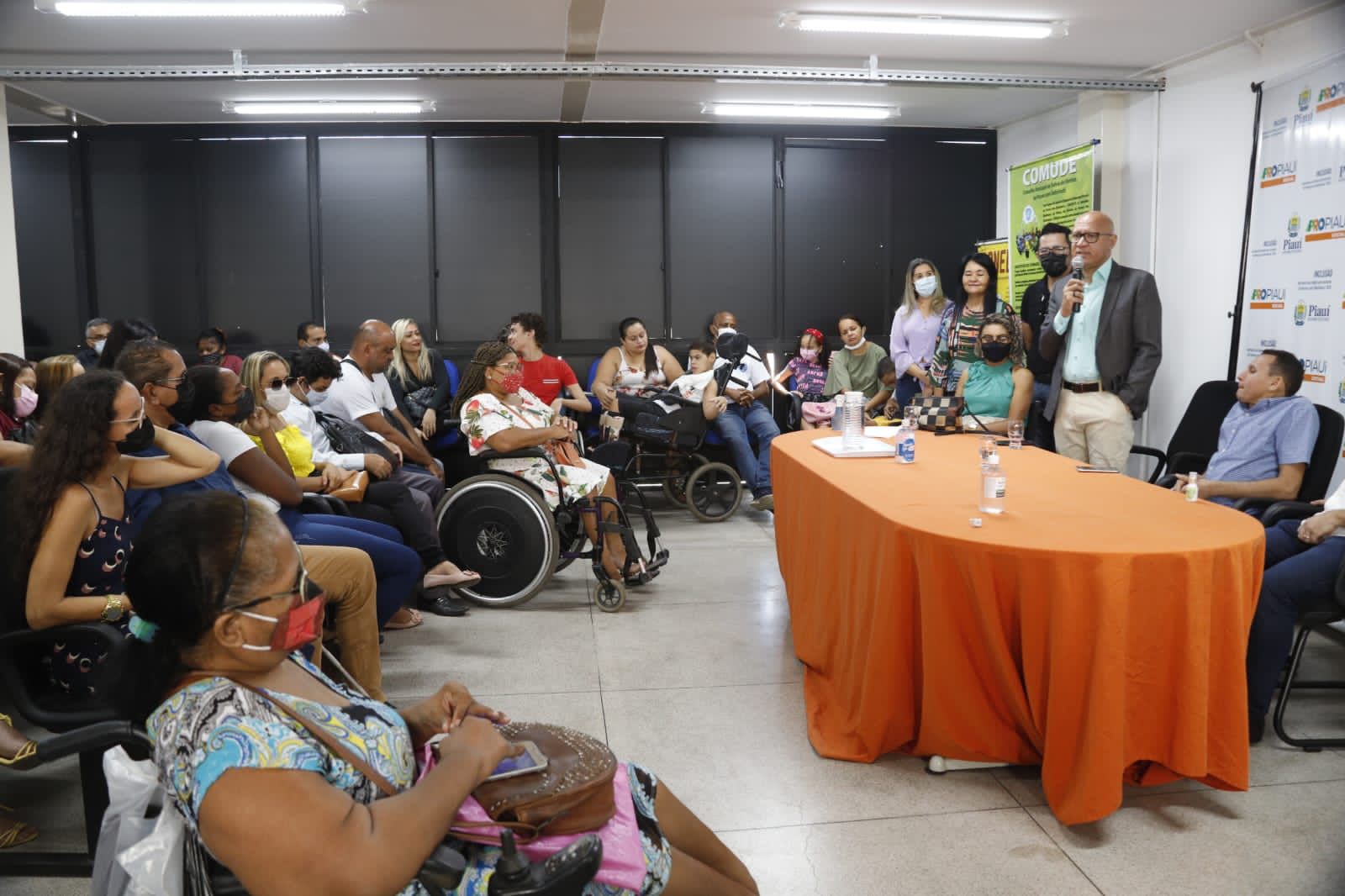 Franzé defende iniciativas que gerem emprego e renda para pessoas com deficiência