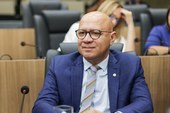   Franzé Silva lembra de Francisca Trindade na Assembleia Legislativa