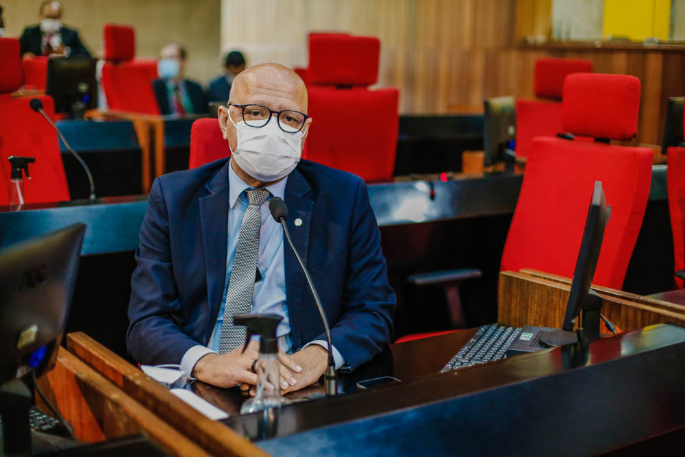 Franzé Silva propõe piso salarial para profissionais de contabilidade