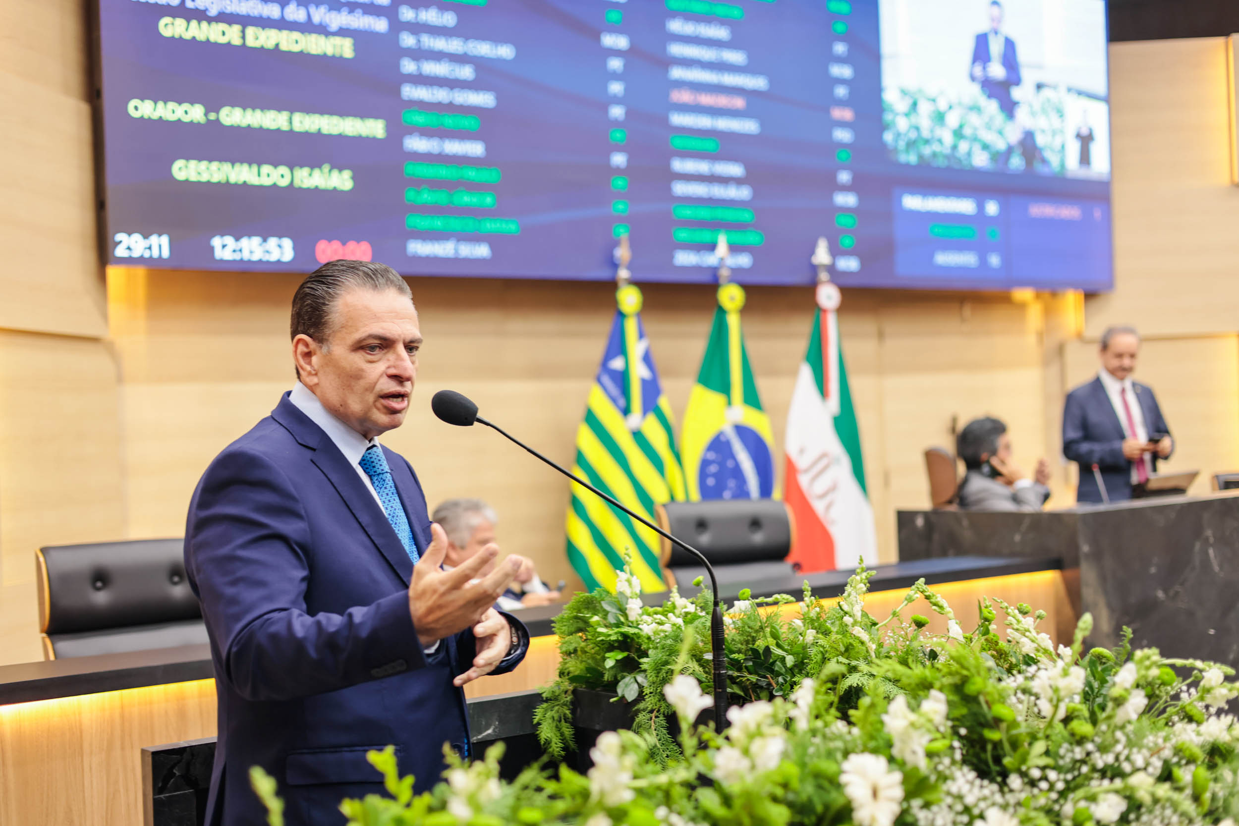 Gessivaldo Isaías cobra ações da Águas do Piauí na localidade Gandu