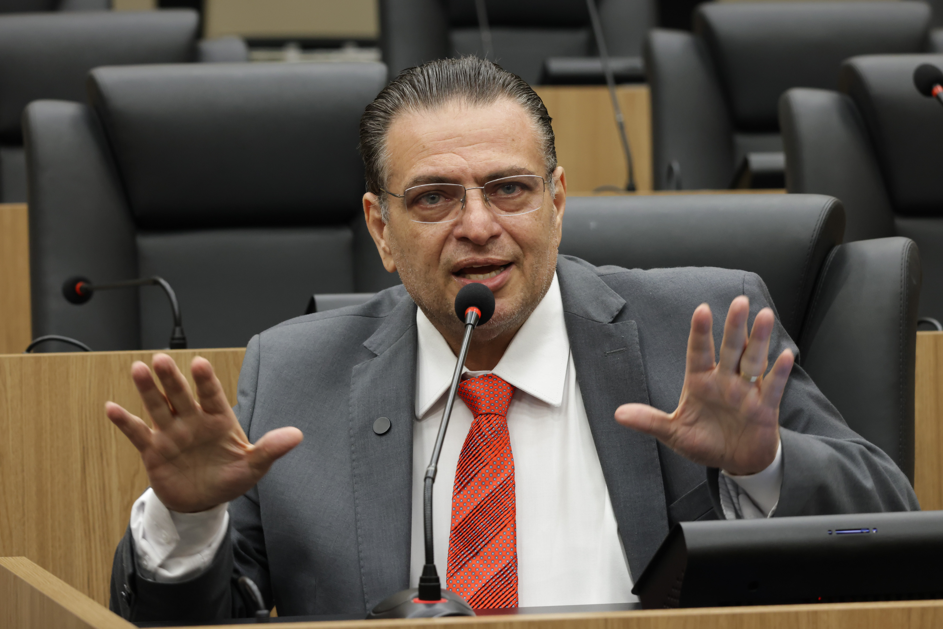 Gessivaldo Isaías repercute dívidas de R$ 3 bilhões da Prefeitura de Teresina