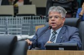 Gustavo Neiva acusa governo de assediar servidores da Agespisa