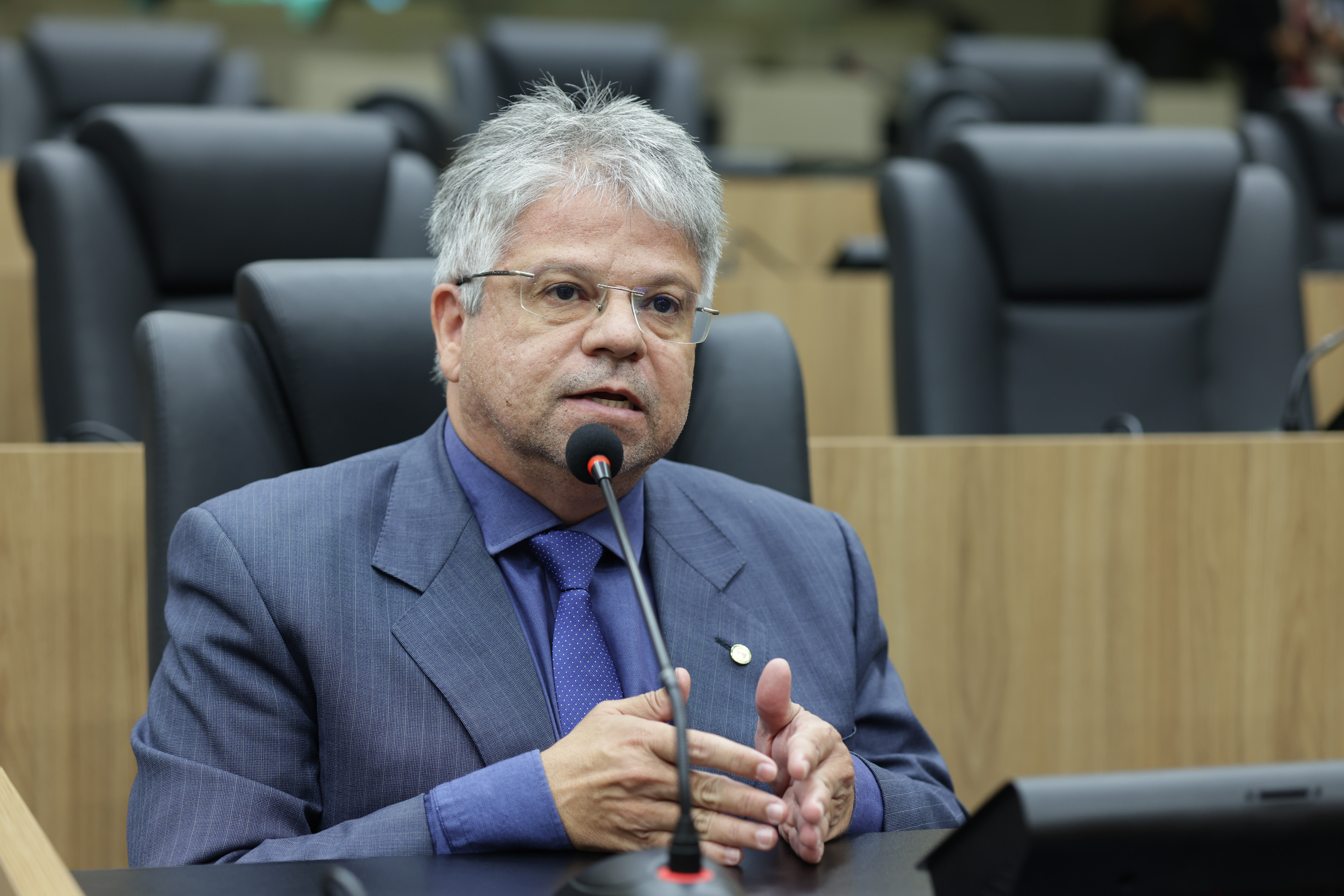 Gustavo Neiva cobra celeridade em audiência pública sobre abastecimento 