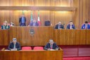 Lido projeto que autoriza viagem do governador à Estônia e Portugal