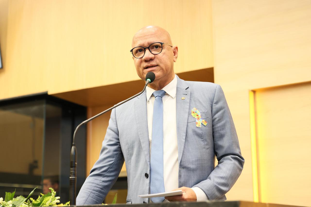 Mães e professores denunciam falta de estrutura para autistas em escolas no Piauí