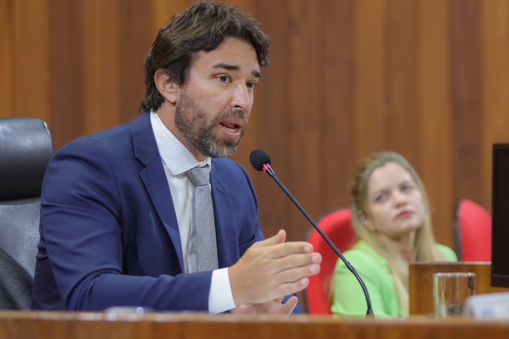 Marden Menezes cobra ajuda ao município de Domingos Mourão