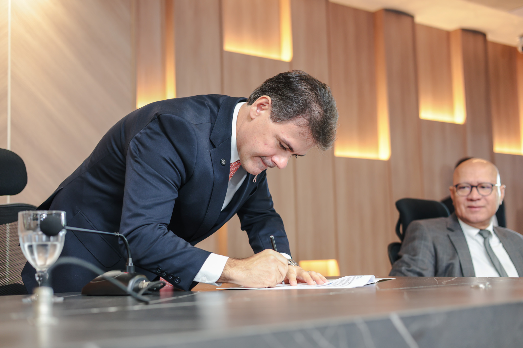 Nomeados mais quinze concursados de 2023 para a Alepi 