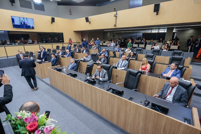 Número de partidos na Alepi caiu de 14 para 4 nos últimos quatro anos