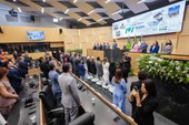 Personalidades recebem Medalha do Mérito Legislativo em comemoração pelos 191 anos da Alepi