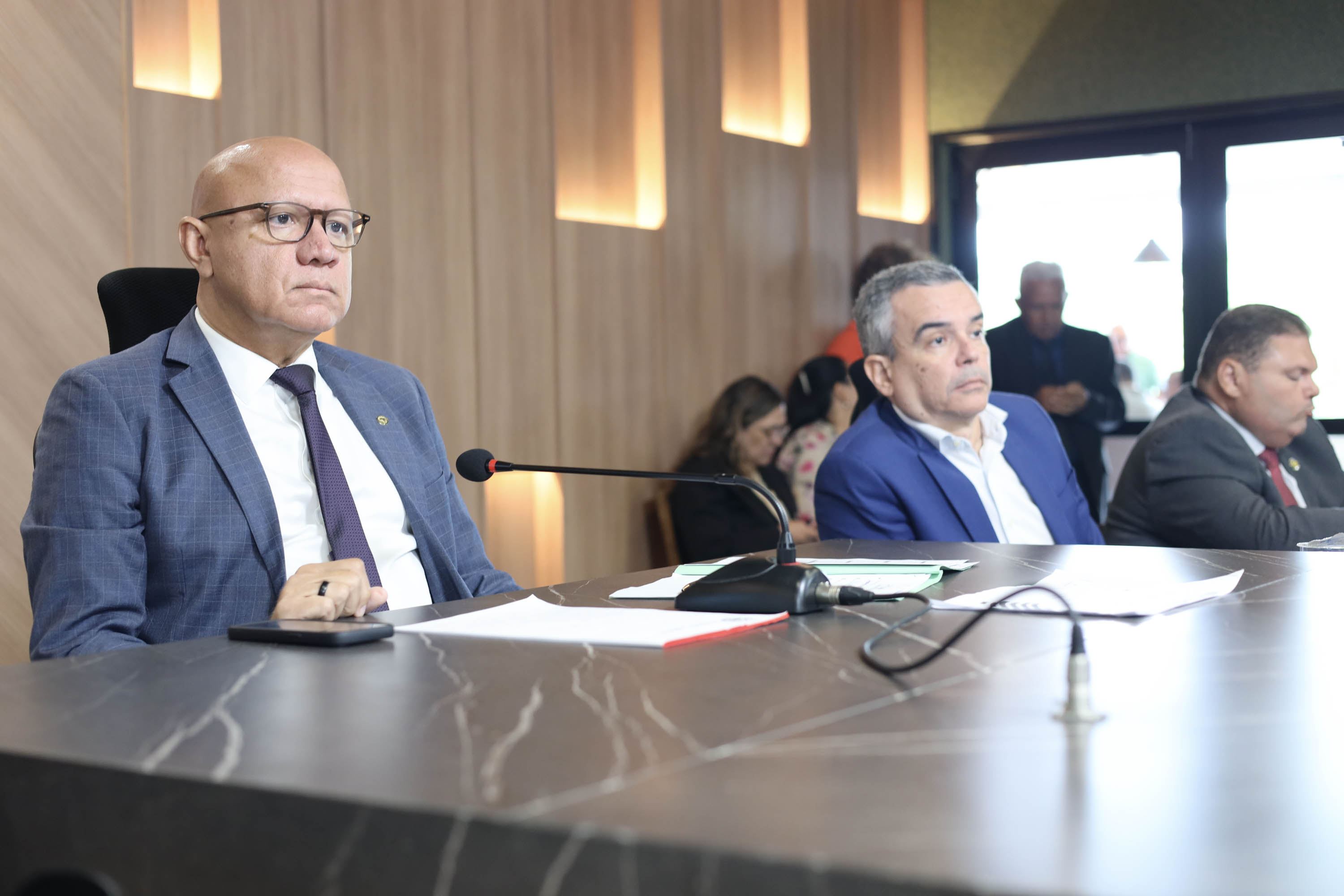 Presidente da Comissão de Finanças alerta para equilíbrio fiscal do Estado