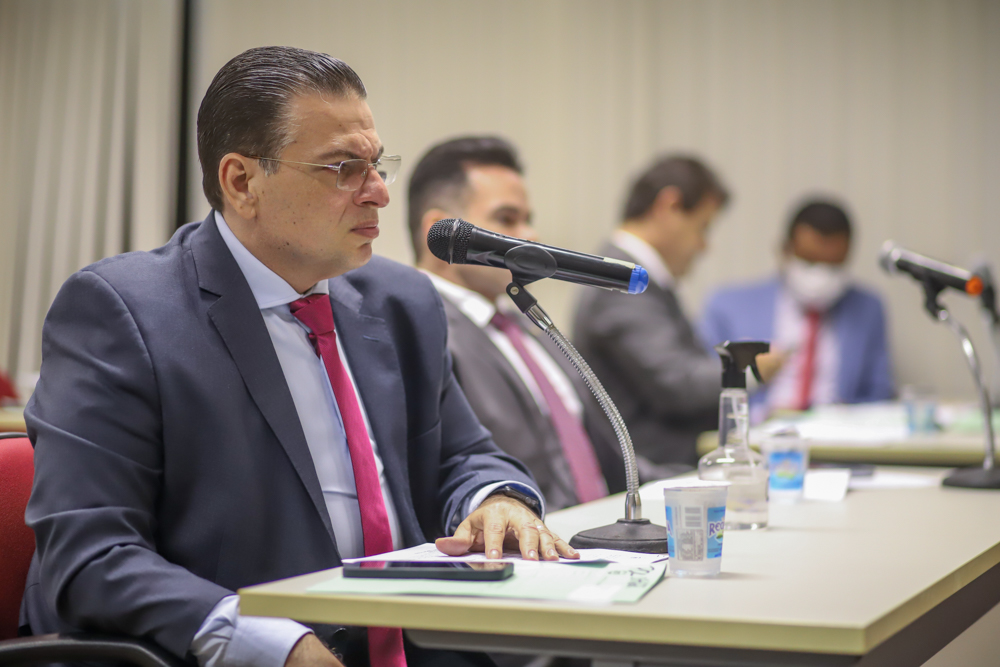 PL proíbe instituições financeiras de realizarem contratos de empréstimos por telefone