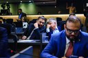 Proposta de Gustavo Neiva de acabar com “imposto do Sol” é aprovada na CCJ
