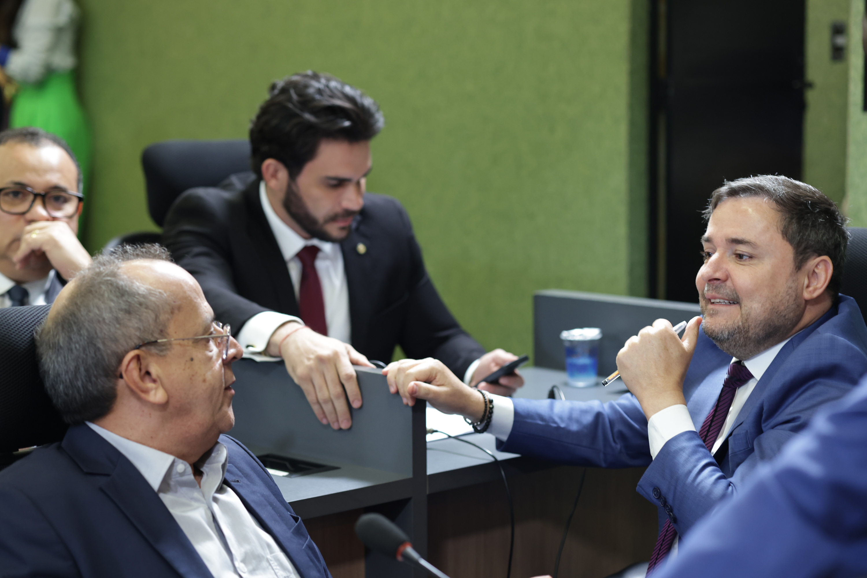 Proposta de homenagem a pessoas que combatem a fome avança na CCJ