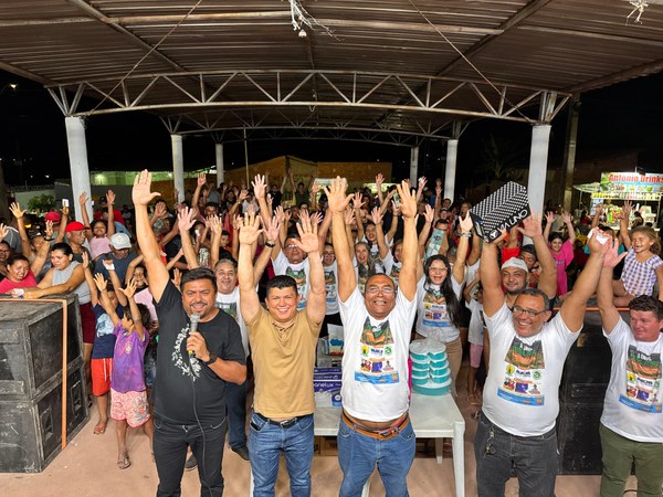 Rubens Vieira prestigia comemoração dos 14 anos do Parque Vitória, em Teresina
