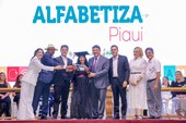 Severo Eulálio participa de formatura do Programa Alfabetiza Piauí