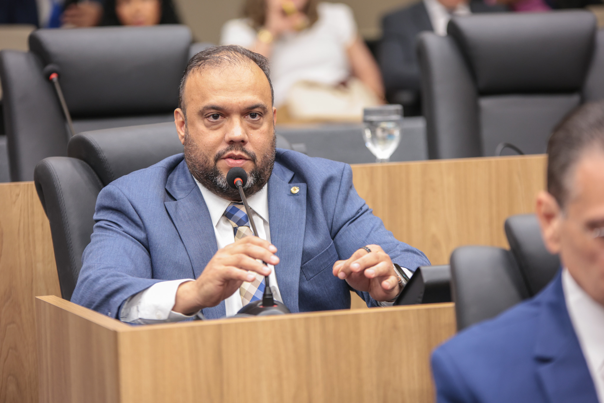  Ziza Carvalho lamenta acidente ocorrido com Tiago Vasconcelos