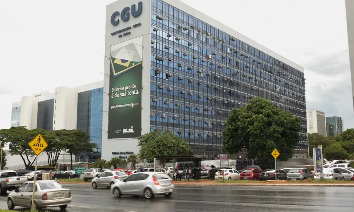 CGU aponta "indústria de descontos indevidos" em benefícios do INSS