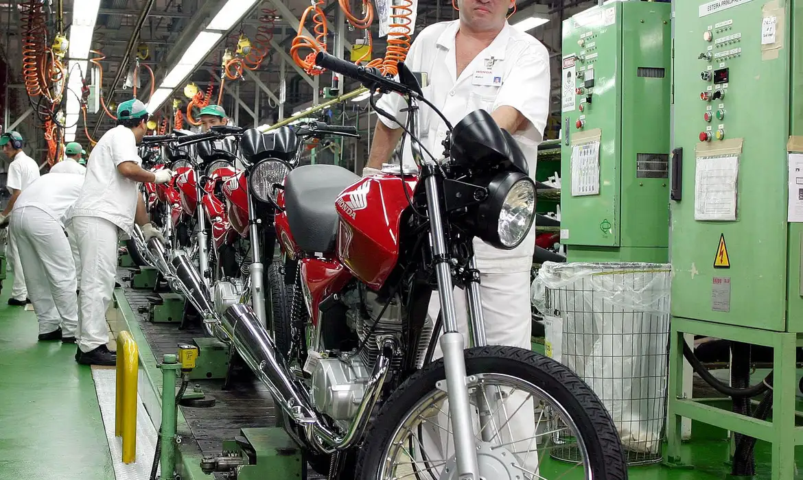 Com alta de 14% no trimestre, produção de motos é a melhor em 13 anos