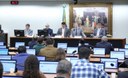 Comissão da Câmara aprova projeto que isenta de Imposto de Renda quem ganha até R$ 5 mil mensais Comissão da Câmara aprova projeto que isenta de Imposto de Renda quem ganha até R$ 5 mil mensais