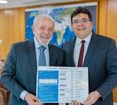 Em encontro com Lula, Rafael Fonteles assegura investimentos e apresenta soluções tecnológicas implantadas no Piauí