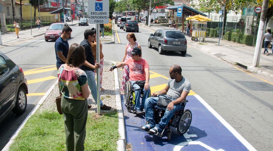IBGE divulga situação de Teresina sobre obstáculos para pedestre e cadeirantes