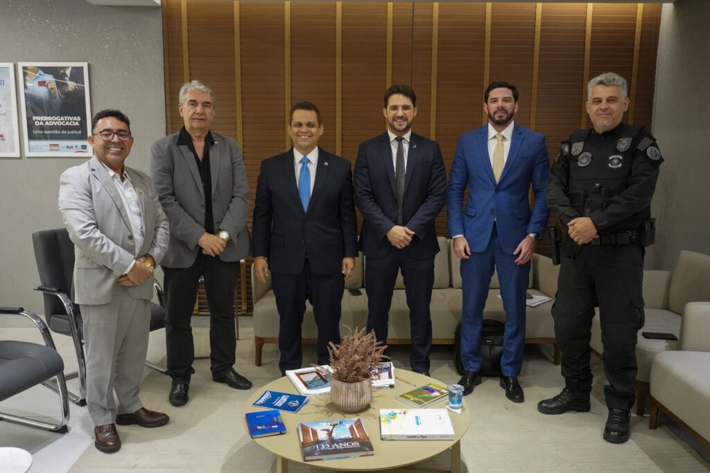 OAB-PI e Sejus firmam parceria para padronizar atendimento à advocacia no sistema prisional