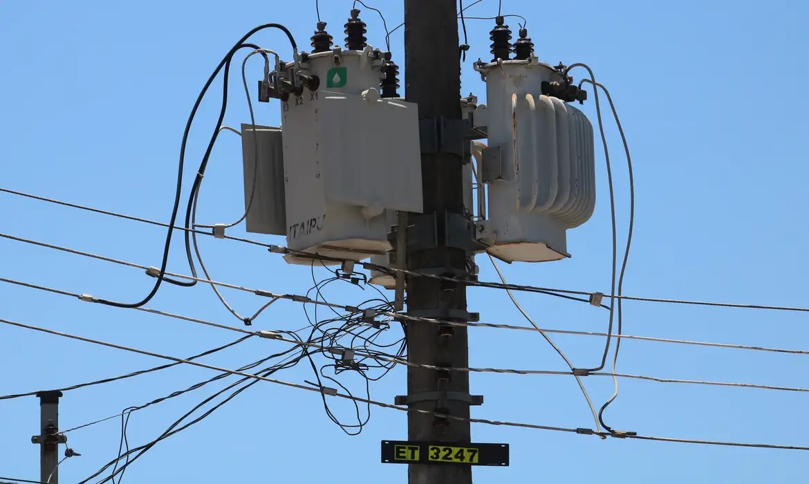 Rede elétrica teve 685 acidentes em 2024, menor número em oito anos