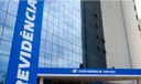 1ª parcela do 13° salário do INSS começará a ser paga em 25 de maio