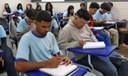 Ajudar a família e mais educação: alunos contam como usam o Pé-de-Meia