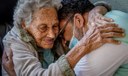 Ao menos 73% dos custos com demência estão com famílias