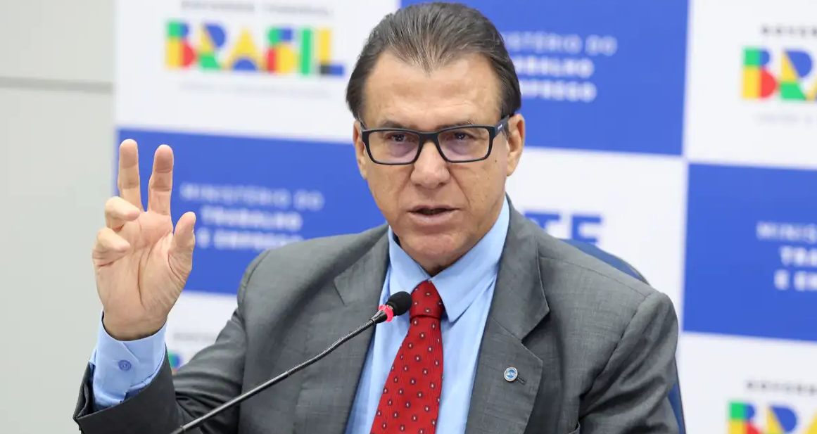 Brasil registrou 71,5 mil postos formais de trabalho em março