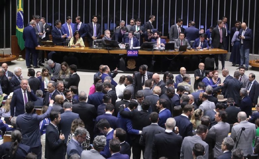 Câmara aprova projeto que amplia número de deputados federais de 513 para 531
