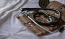 CFM: a cada três horas, um médico é vítima de violência no Brasil