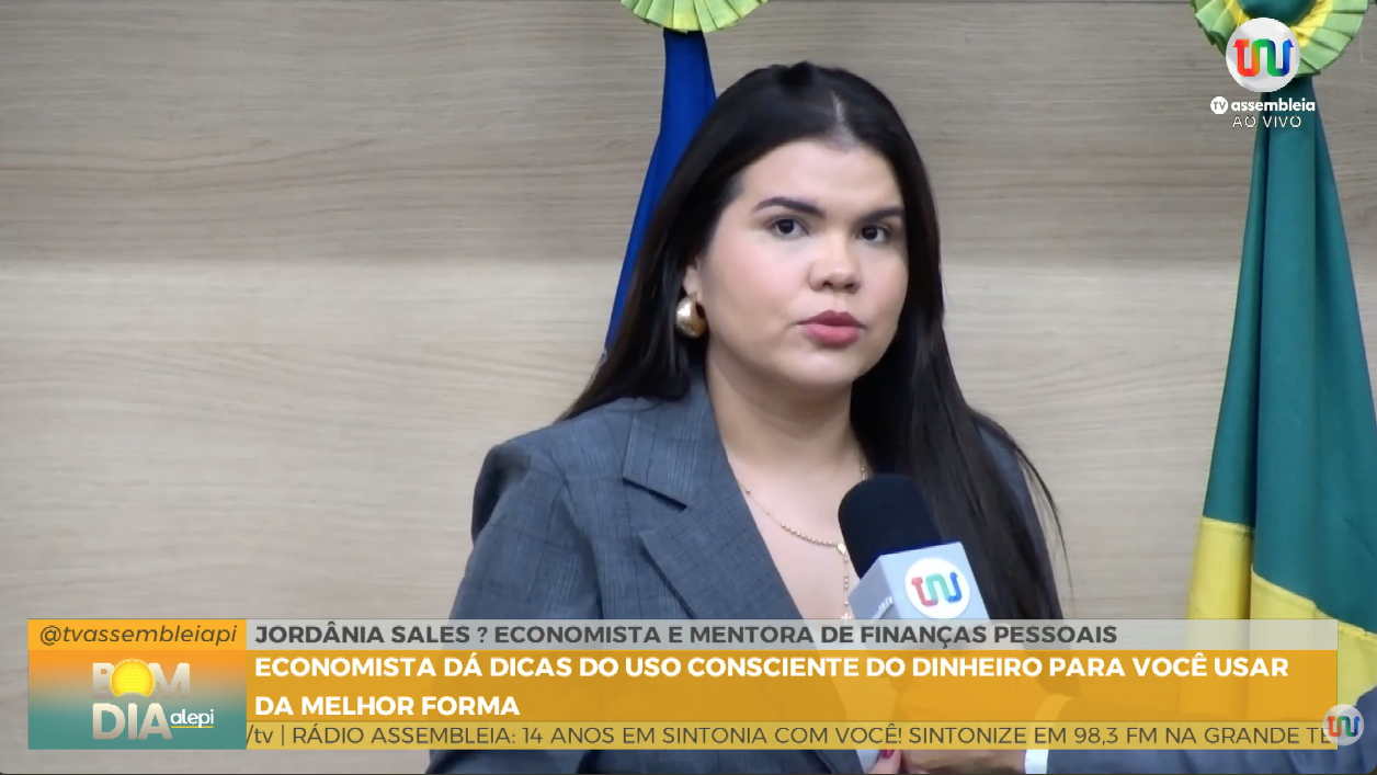 Como usar o 13º salário com inteligência financeira, segundo economista