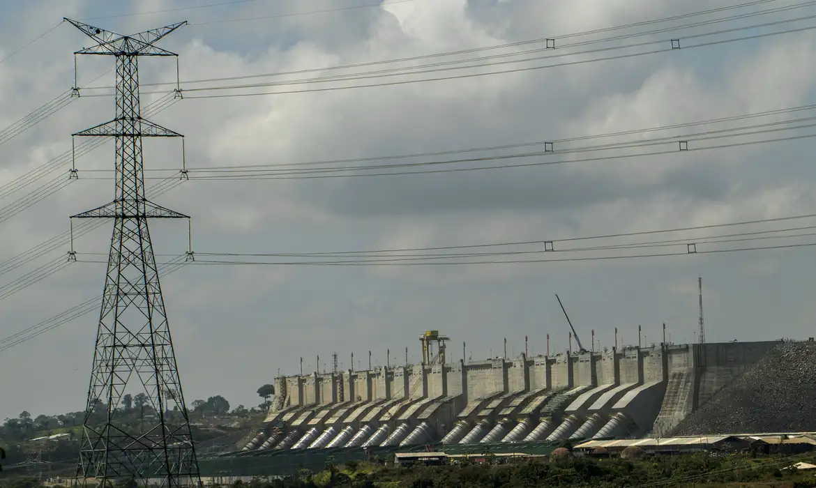 Conta de luz terá bandeira amarela em maio, decide Aneel