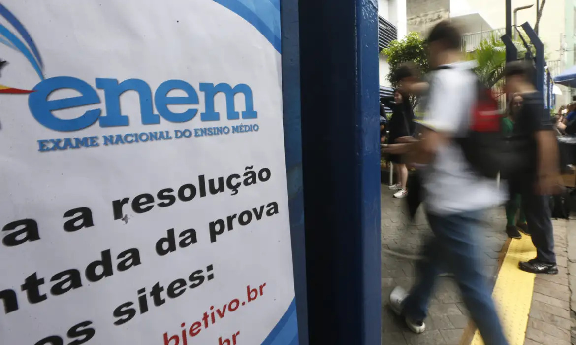 Enem: prazo para isenção de taxa de inscrição termina na sexta-feira