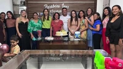 Entre lágrimas e fé, um grupo transforma dor em esperança