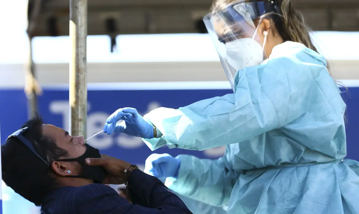 Fiocruz faz novo alerta sobre aumento de síndrome respiratória no Brasil
