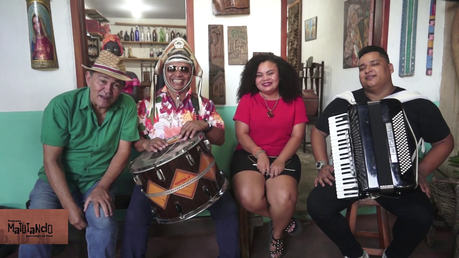 Gonzaga Lu lança novo sucesso no clima de São João no programa Matutando