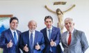 Lula dá posse a 3 ministros e cria ministério para pequena empresa