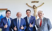 Lula dá posse a 3 ministros e cria ministério para pequena empresa