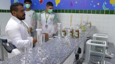 Mensalidades das escolas particulares podem subir quase 10% e pressionam orçamento das famílias